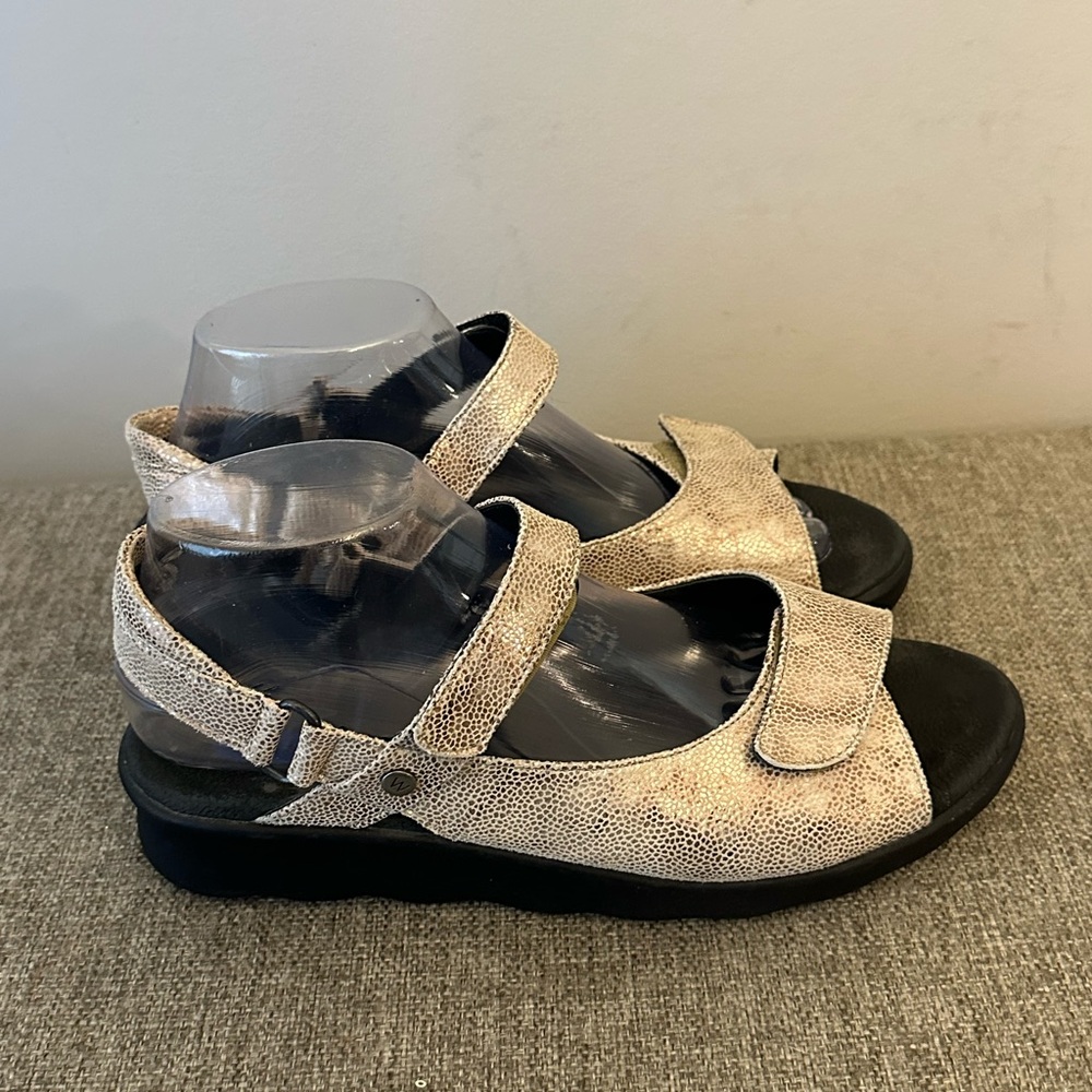 Wolky Women’s Gold Metallic Slingback Sandals Size 40=8.5